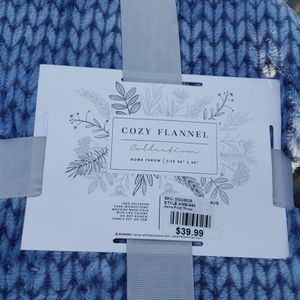 COZY FLANNEL COLLECTION BLANKET